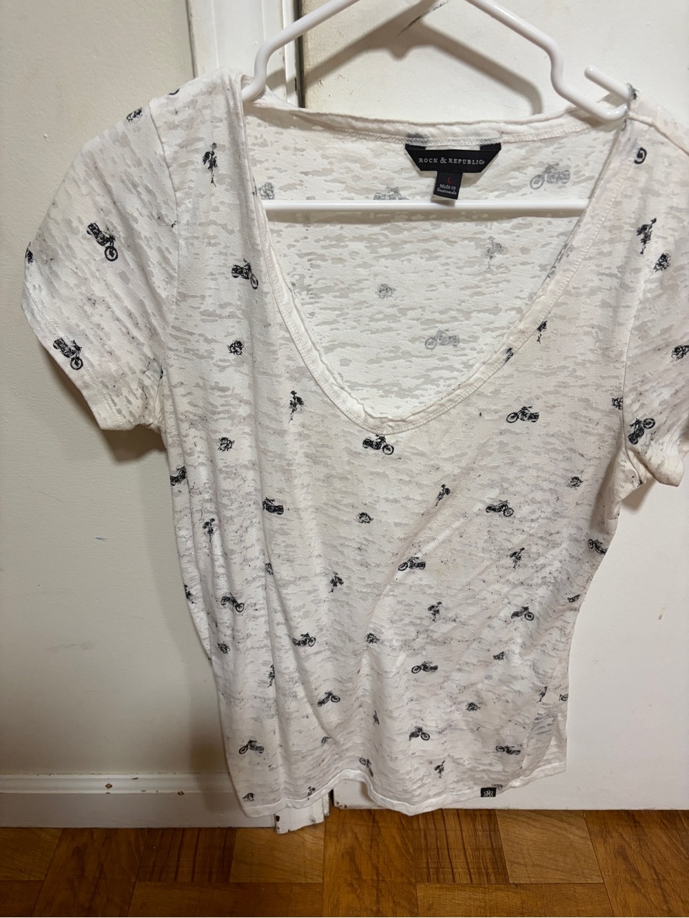 Rock & Republic White V-Neck Tee with Black Motorcycle Print
